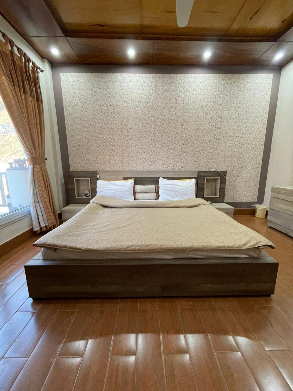 Roof Top Resort Murree Extérieur photo